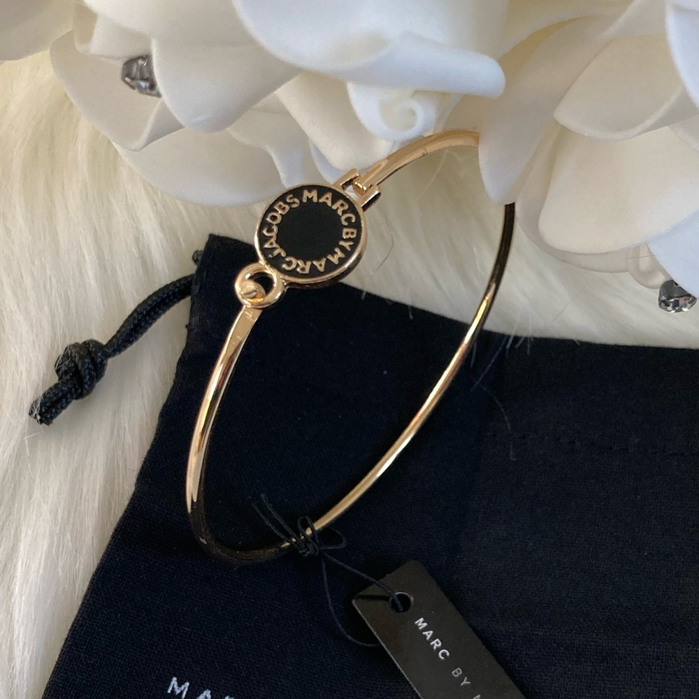 NWT MBMJ Gold Enamel Disc Logo Bangle Bracelet - Picture 7 of 9